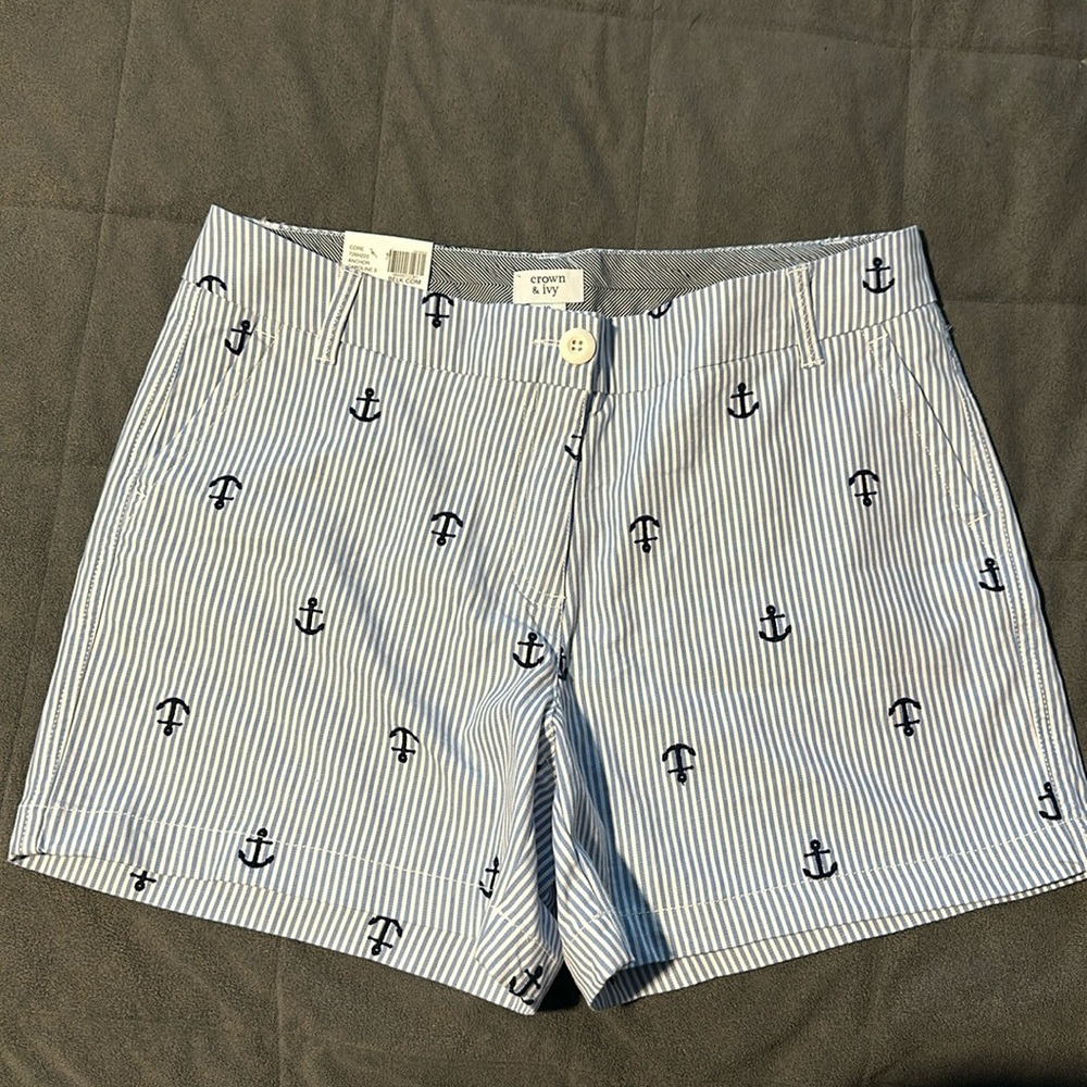 Women’s crown & Ivy 5” inseam shorts